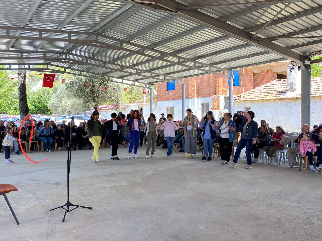 Gülağzı’nda Hıdırellez Coşkusu: Vatandaşlar Doyasıya Eğlendi 2